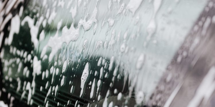 Trois Conseils Pour Nettoyer les Vitres de Votre Voiture
