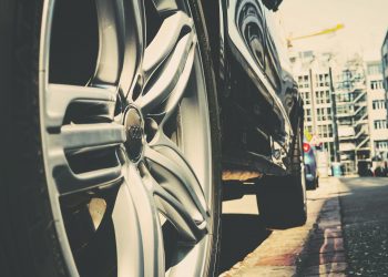 Road Trip au Sénégal : Pourquoi Vous Devez Vérifier la Pression de Gonflage De Vos Pneus