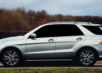 DIY Window Tint au Sénégal : 3 Conseils Pour Installer le Vôtre