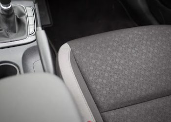 Réparer Les Sièges Auto en Tissu : Comment Restaurer le Confort et le Style au Sénégal