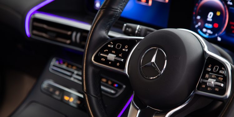 Le Guide Ultime Sur La Raison Pour Laquelle La Batterie S’allume Dans La Voiture