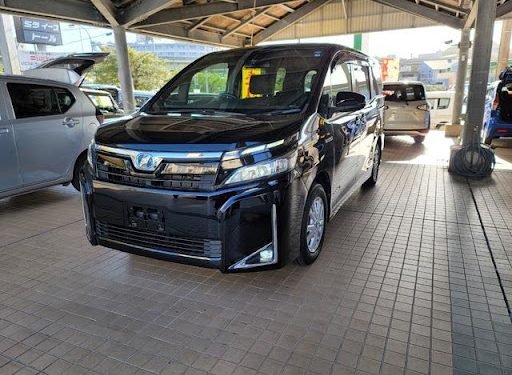 Toyota Voxy 2017