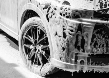 6 Astuces Pro Pour Maintenir L’Extérieur De Votre Voiture