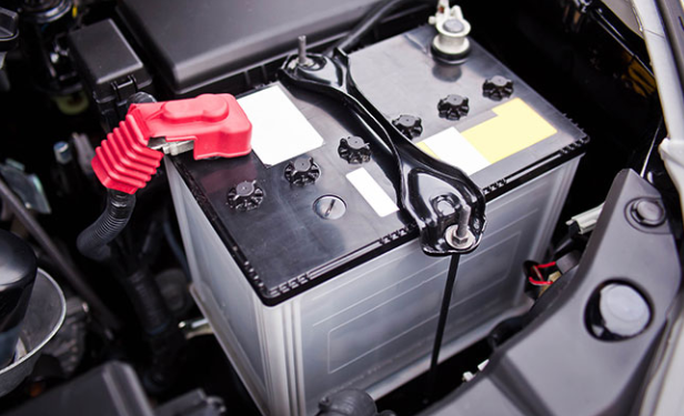 Comment Prolonger la Durée de vie de votre Batterie de Voiture au Sénégal
