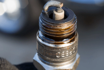 4 Symptômes de Fils de Bougie Défectueux