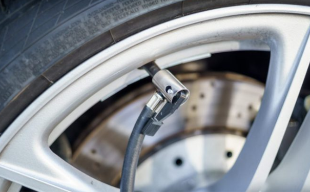 Peut-on Mélanger de l’Air et de l’Azote dans les Pneus ? Suivez l’Argumentation !