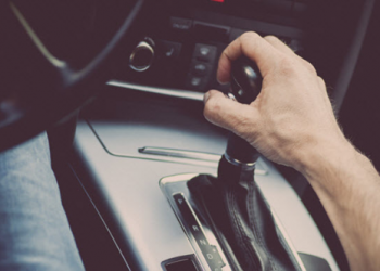 Comment Prévenir les Problèmes de Transmission Automobile