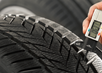 Comment Vérifier la Qualité de Vos Pneus d’Usine