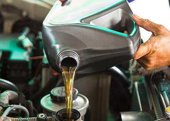 Les avantages de l’utilisation de l’huile synthétique dans votre voiture