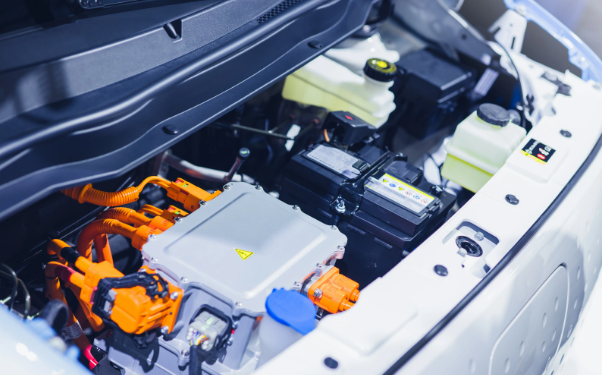 Les différences entre les liquides de refroidissement des véhicules électriques