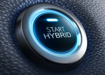 Préparez votre véhicule hybride pour la rentrée : Focus sur la batterie haute tension
