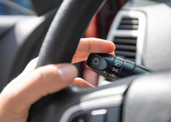 4 Raisons Pour Lesquelles Vos Clignotants Ne Fonctionnent Pas (Avec Solutions)