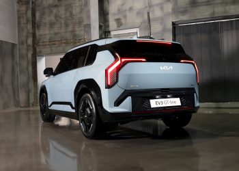 Ce qu’il Faut Savoir Avant d’Acheter une Voiture Électrique au Sénégal