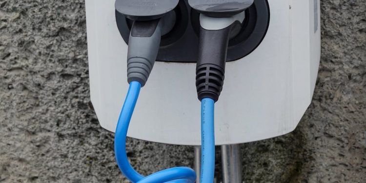 Où trouver les meilleures stations de recharge pour voitures électriques au Sénégal
