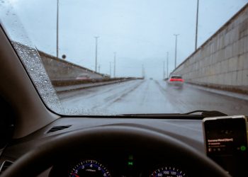 Peut-on faire de longs trajets avec une voiture électrique ? Guide de road trip au Sénégal