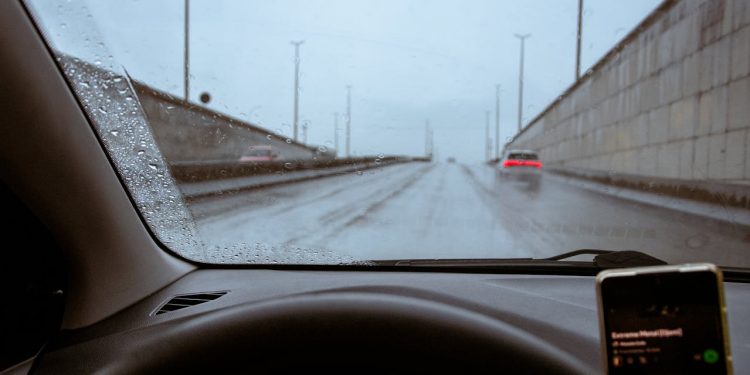 Peut-on faire de longs trajets avec une voiture électrique ? Guide de road trip au Sénégal