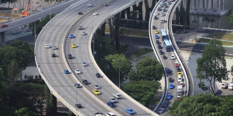 Comment Naviguer sur le Réseau Routier du Sénégal : Conseils pour les Conducteurs Débutants
