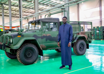 L&rsquo;Ambition Manfacturière du Sénégal : Les Premiers Camions Militaires CKD Roulent à Diamniadio