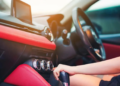 Lire plus ici sur les accessoires indispensables pour votre auto en 2026