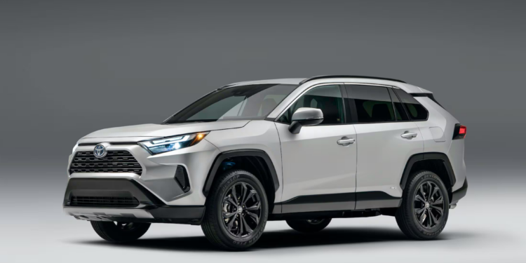 Meilleurs SUV Hybrides pour les Routes du Sénégal : Toyota RAV4 face aux Alternatives Locales