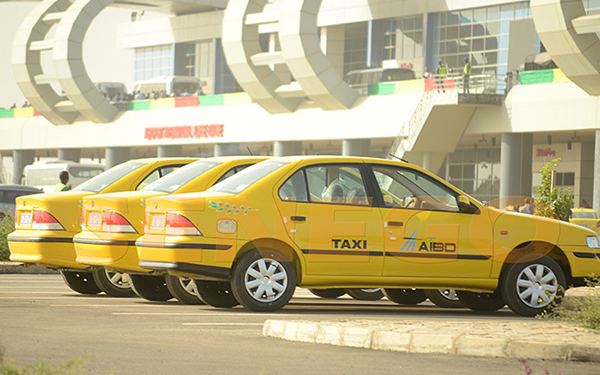 Dakar se met au vert : le ministère déploie 1 000 taxis hybrides pour formaliser le transport urbain