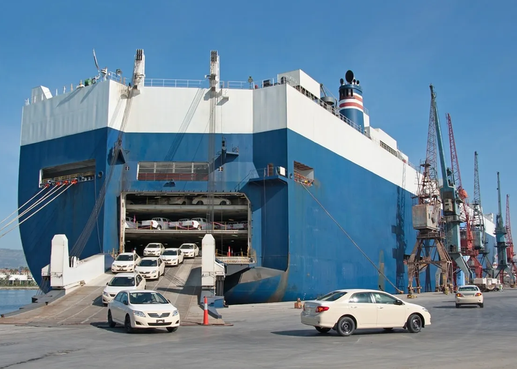 Importation auto Sénégal : Tout savoir sur la règle des 8 ans