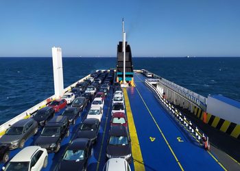 Protéger sa voiture en zone côtière et traversée en ferry au Sénégal
